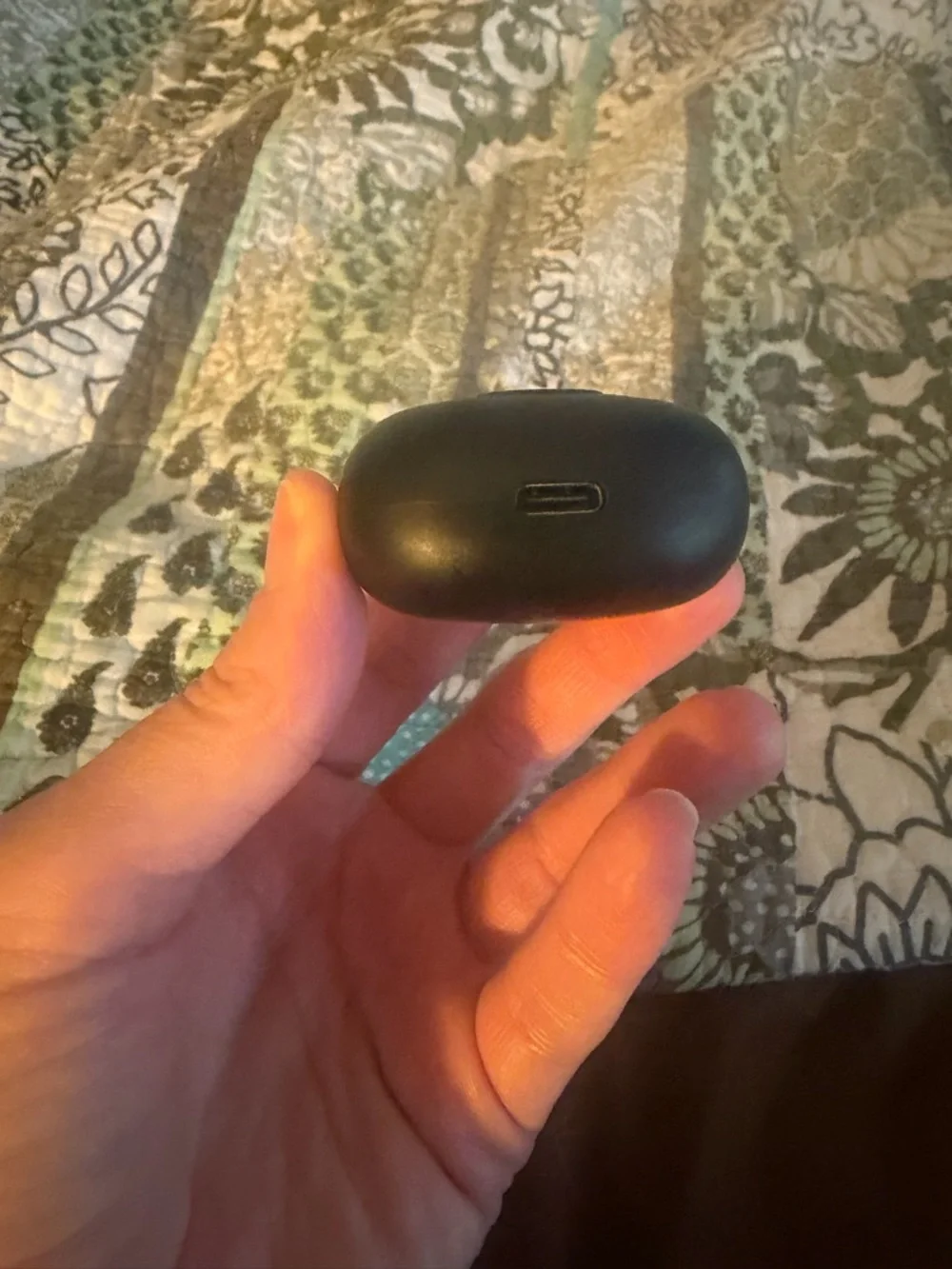 Black Wireless Earbud Charging Case - Compatible Bluetooth Accessory